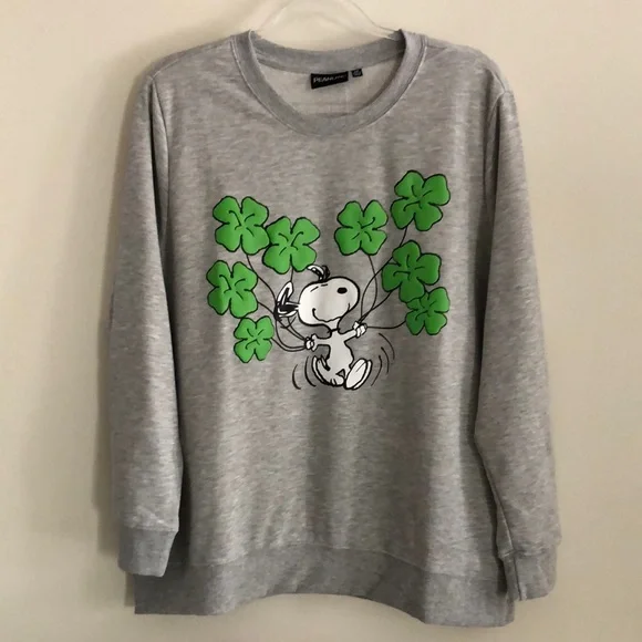 Peanuts SNOOPY Gray Crewneck St. Patrick’s Day Sweatshirt SIZE 1X - Picture 1 of 9
